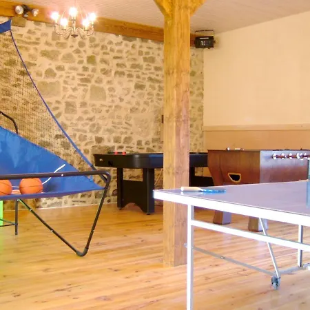 Дом отдыха Maison Charmante Avec Piscine Partagee A