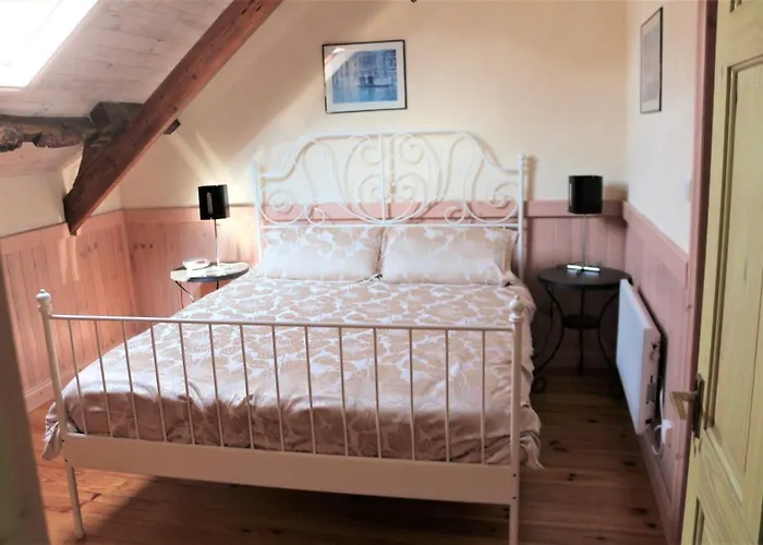 Maison Charmante Avec Piscine Partagée à Casa de Férias