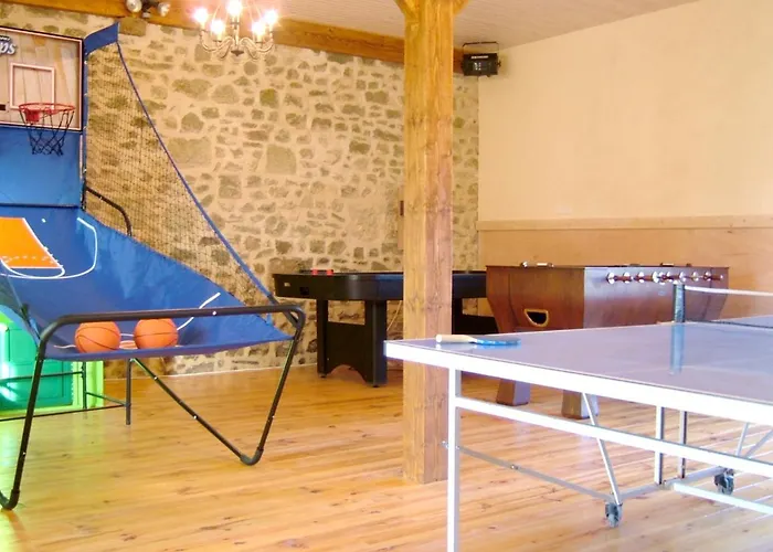 Σπίτι διακοπών Maison Charmante Avec Piscine Partagee A