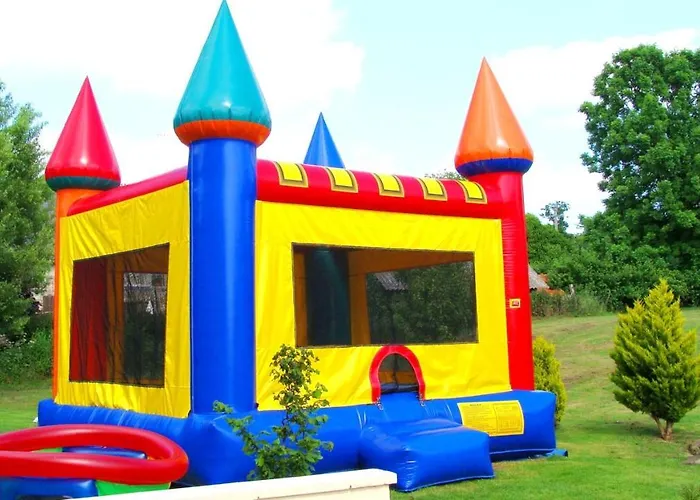 Maison Charmante Avec Piscine Partagée à Casa de Férias *