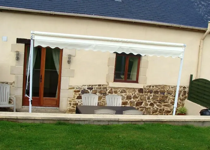 Maison Charmante Avec Piscine Partagée à Casa de Férias Nehou